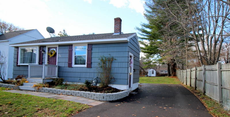 135 Spring Street Westbrook, ME 04092 - Photo 3 of 23 009