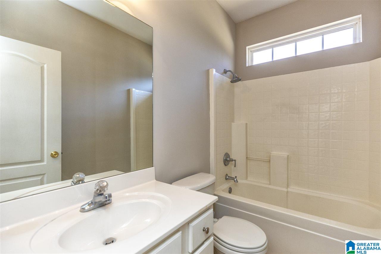100 Silverstone Lane Alabaster, AL 35007 - Photo 33 of 44