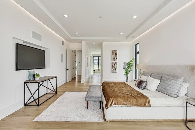 $2,750,000 | 60 Wood Oaks Drive, South Barrington, IL 60010