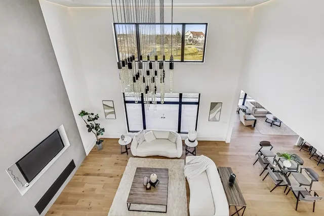 $2,750,000 | 60 Wood Oaks Drive, South Barrington, IL 60010