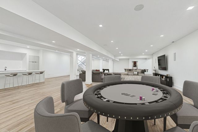 $2,750,000 | 60 Wood Oaks Drive, South Barrington, IL 60010