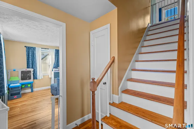 $325,000 | 32 Sunset Road, Hamden, CT 06514