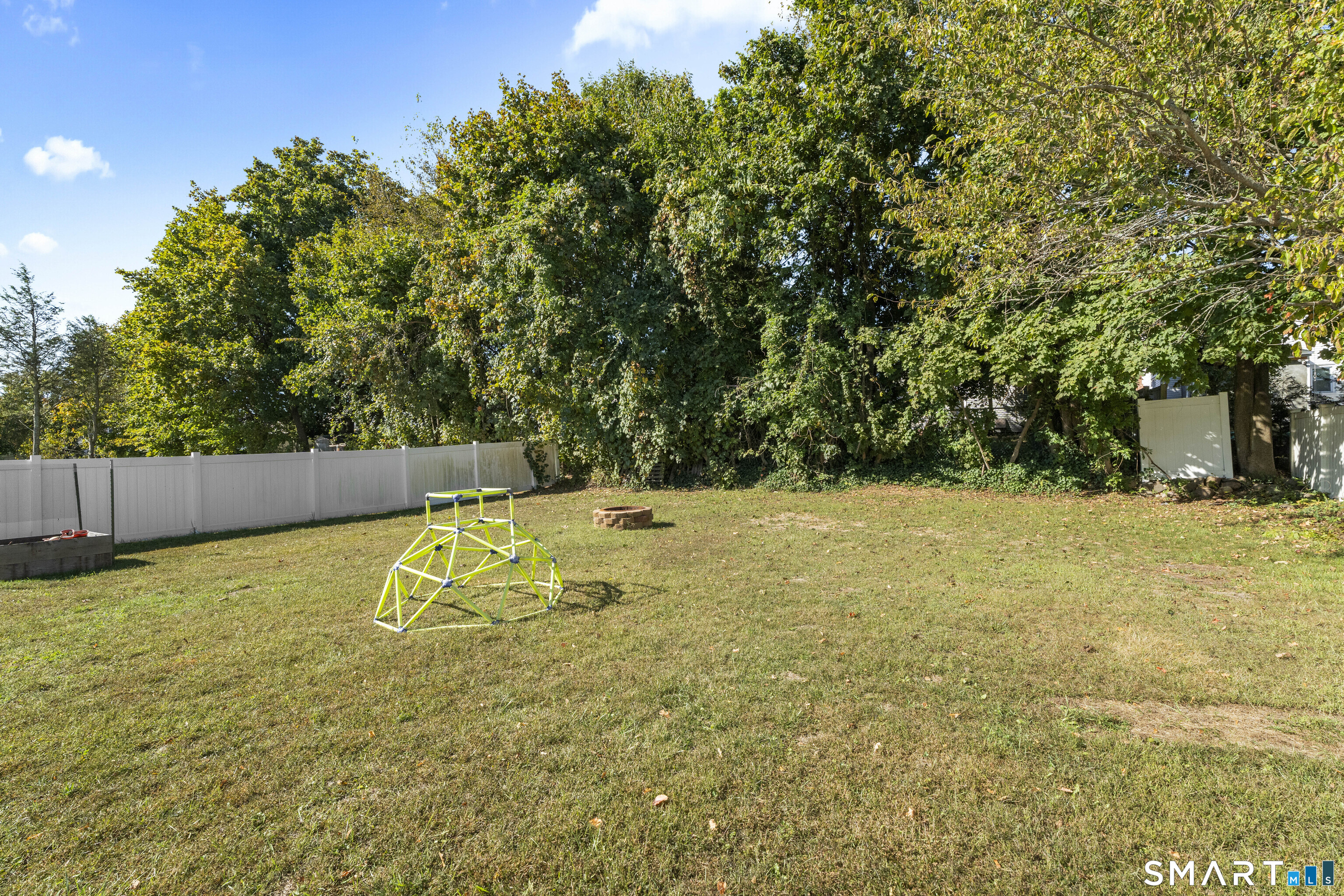 32 Sunset Road Hamden, CT 06514 - Photo 36 of 40