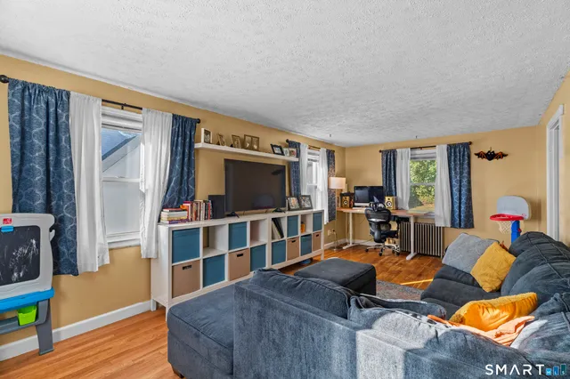 $325,000 | 32 Sunset Road, Hamden, CT 06514