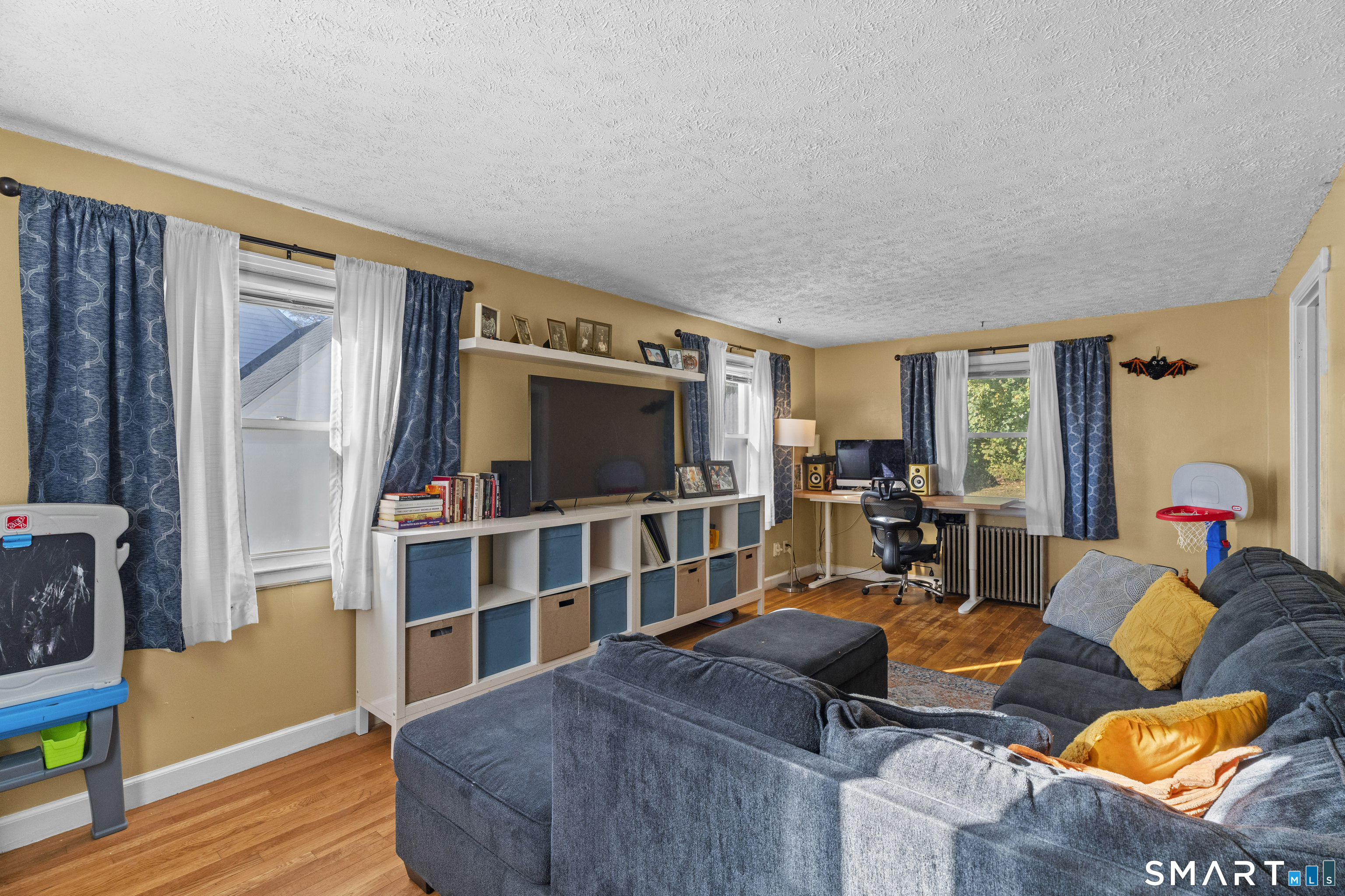 32 Sunset Road Hamden, CT 06514 - Photo 7 of 40