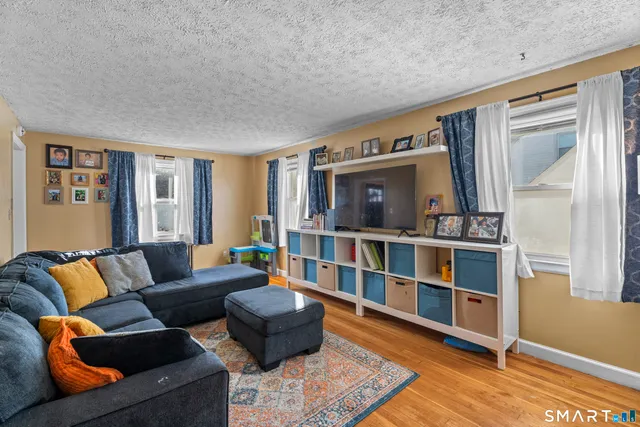 $325,000 | 32 Sunset Road, Hamden, CT 06514