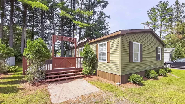 $179,000 | 9 Stryhas Trailer Court, Ludlow, VT 05149