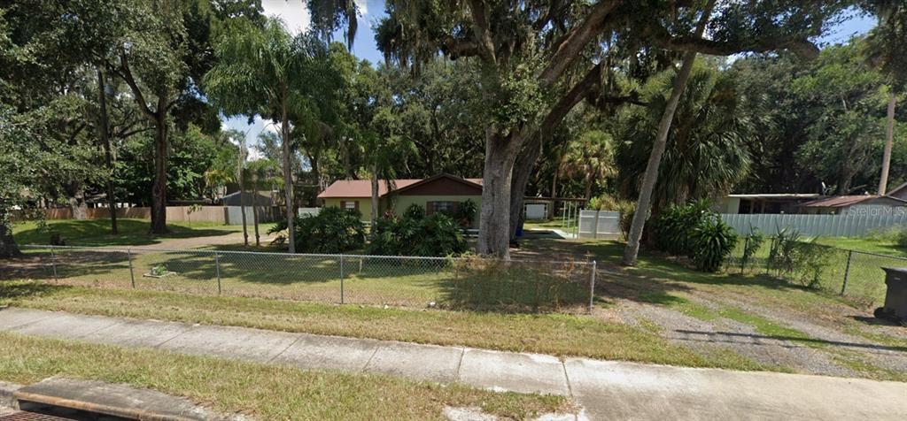 1828 Providence Road Brandon, FL 33511 - Photo 4 of 11
