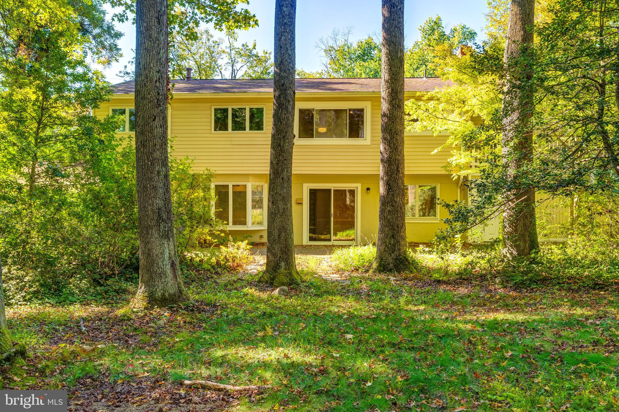 8817 Gateshead Road Alexandria, VA 22309 - Photo 74 of 78 a view of a big yard of the house