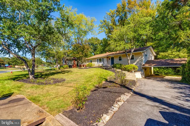 $699,000 | 8817 Gateshead Road, Alexandria, VA 22309