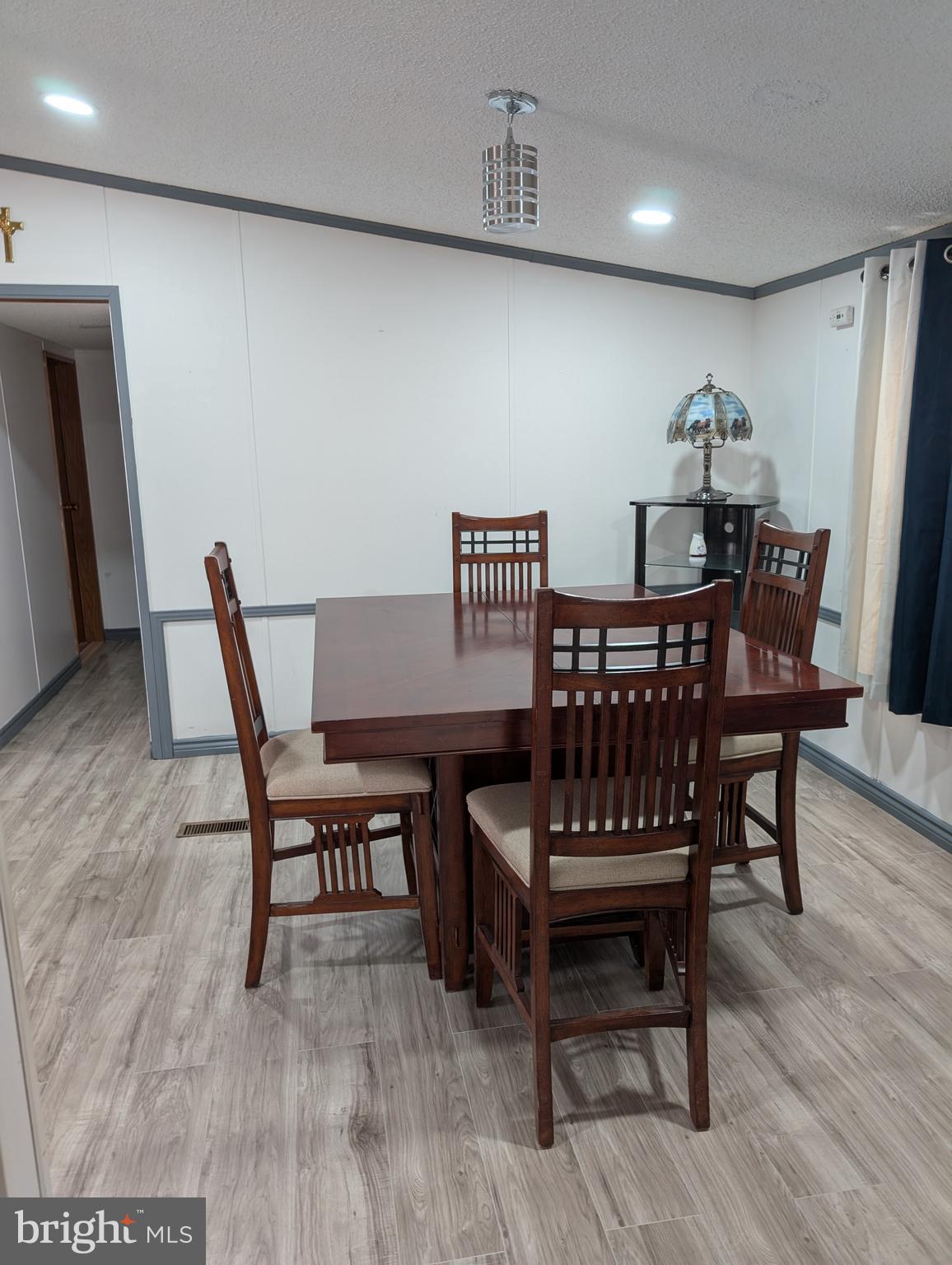 17 Abbey Road Coatesville, PA 19320 - Photo 6 of 16 Dining Area