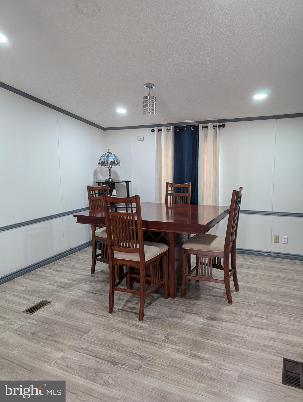 17 Abbey Road Coatesville, PA 19320 - Photo 7 of 16 Dining Area