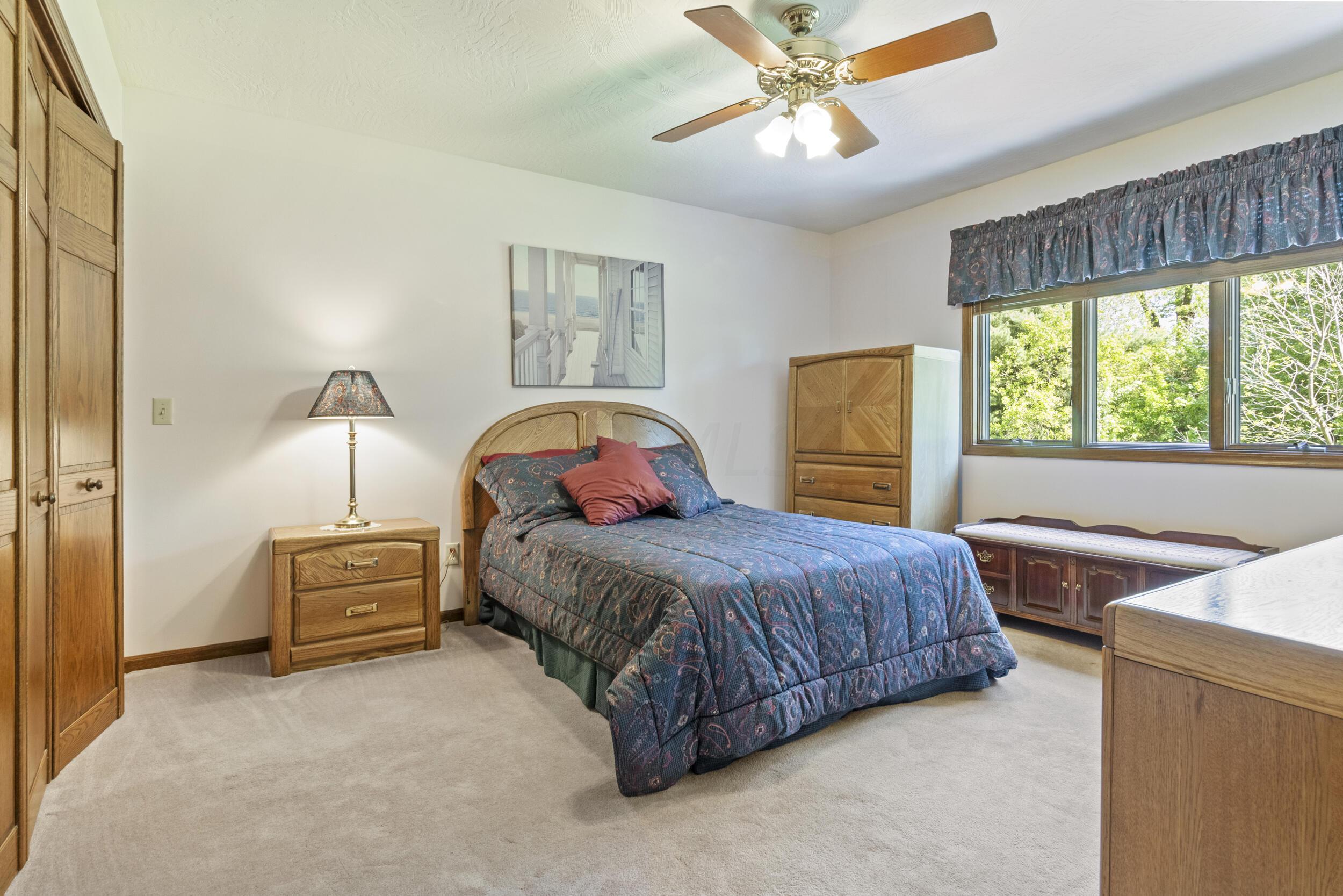 12787 Robins Road Westerville, OH 43082 - Photo 40 of 60 32_img_1730