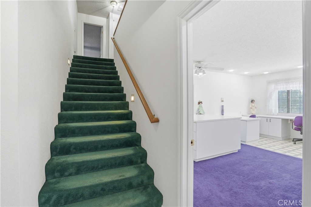 30414 Sloan Canyon Road Castaic, CA 91384 - Photo 25 of 70 Stairs to Upper Wing