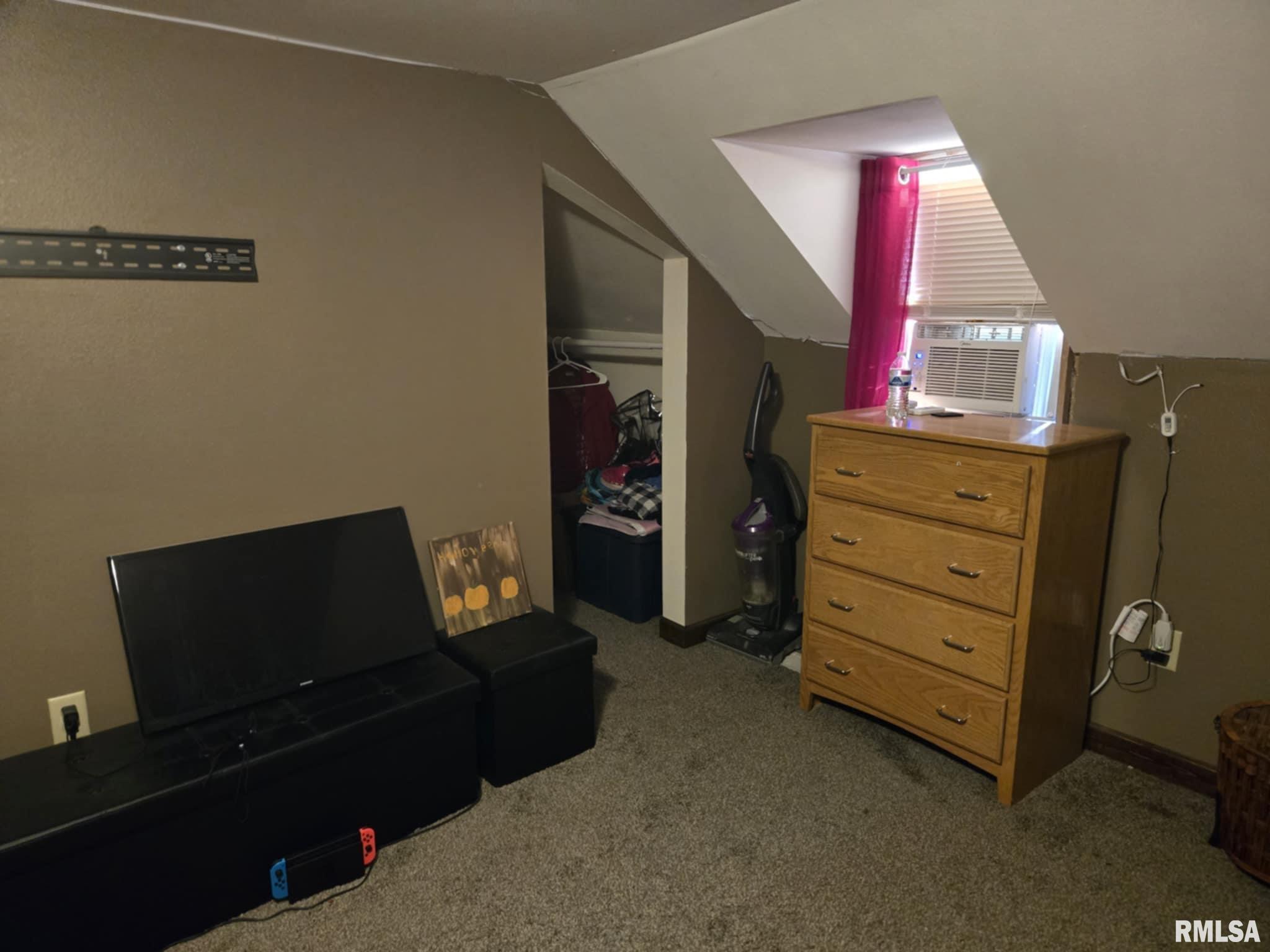 238 West Vine Street Canton, IL 61520 - Photo 31 of 43