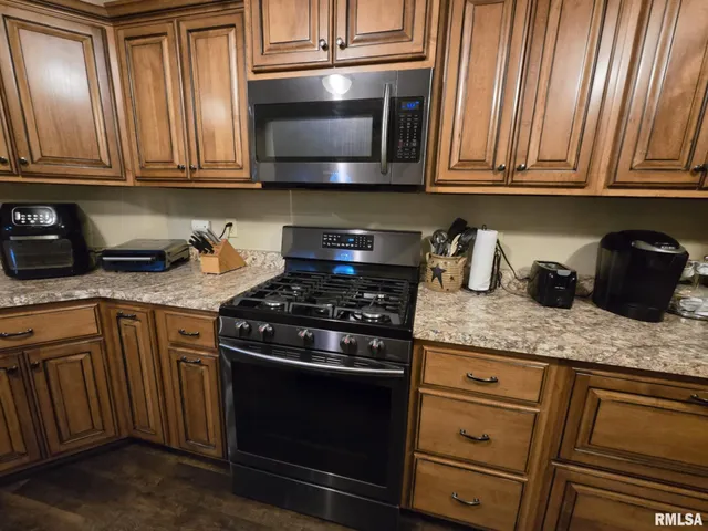 $164,900 | 238 West Vine Street, Canton, IL 61520