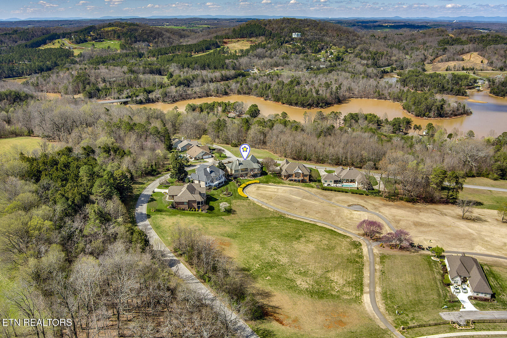 200 Eagle Circle Vonore, TN 37885 - Photo 6 of 10 56_EagleCircle_200_Birdseye_02