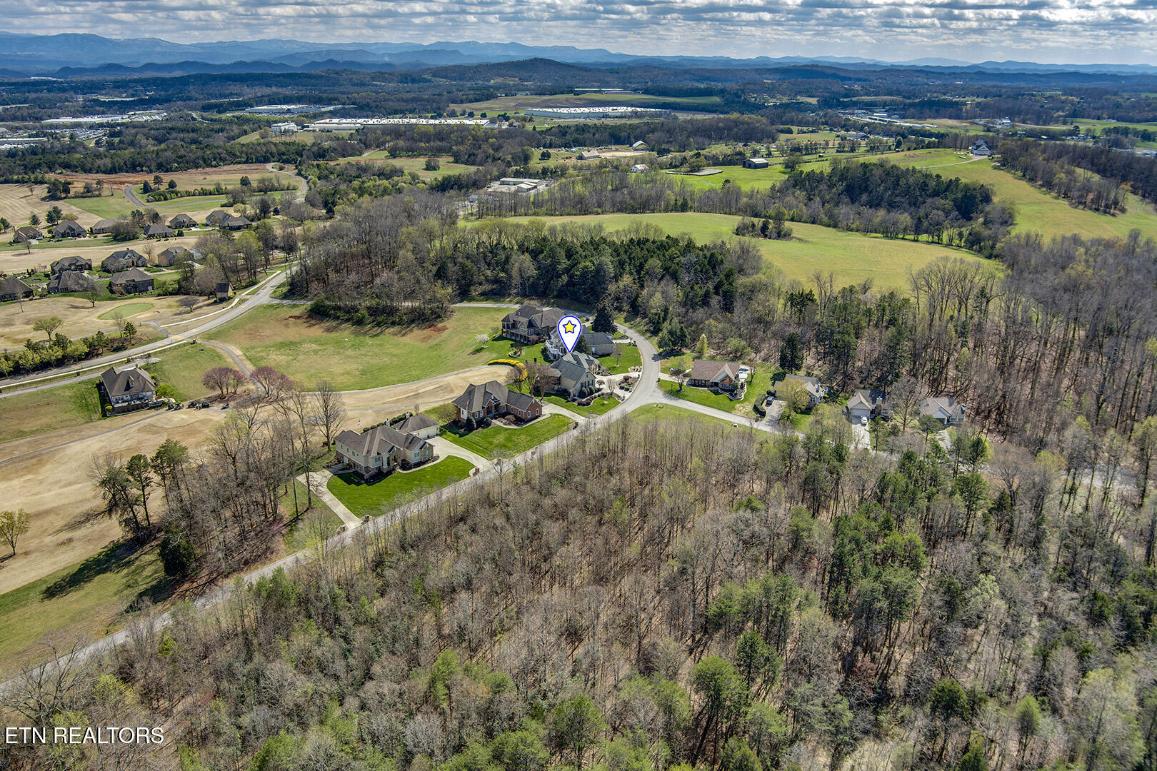 200 Eagle Circle Vonore, TN 37885 - Photo 8 of 10 58_EagleCircle_200_Birdseye_04