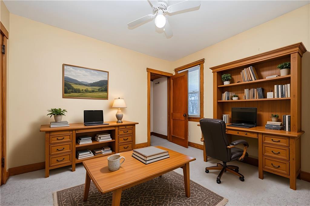 3900 Willett Road Pittsburgh, PA 15227 - Photo 17 of 40 Gallery Image 17