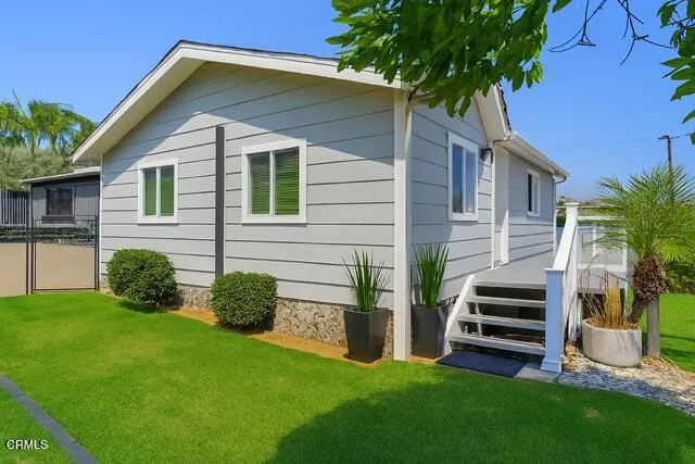 $3,000 | 155 Mesa Drive, Camarillo, CA 93010