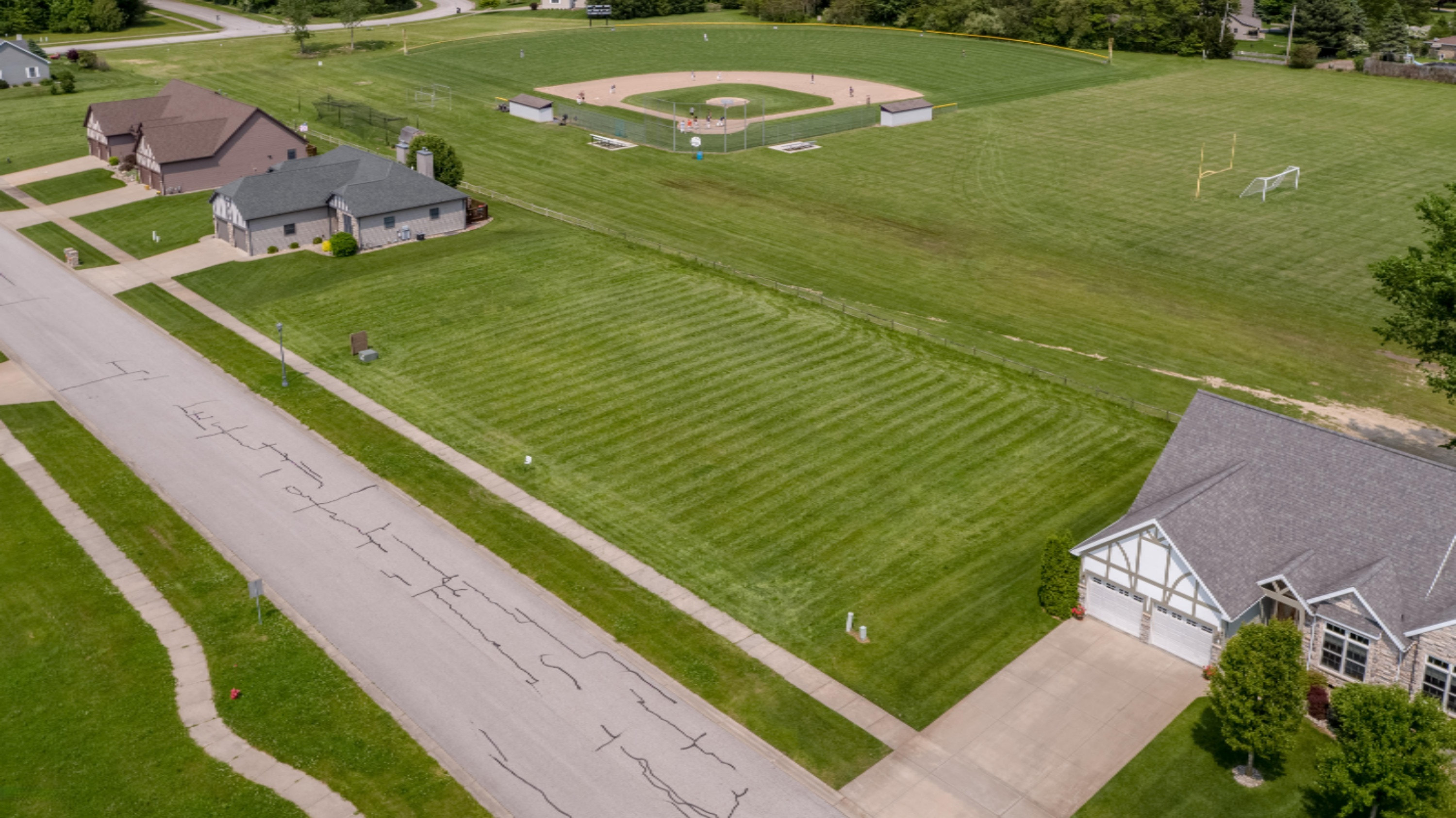 418-420 Wittenberg Path St. Joseph, MI 49085 - Photo 12 of 16 Luther Path St. Joseph, MI-9