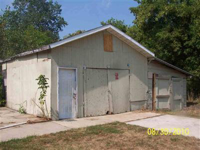 1590 Parmenter Road Corunna, MI 48817 - Photo 6 of 13 20121132-5.JPG