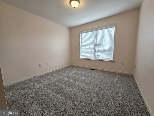 $299,900 | 112 Old Schoolhouse Lane, Mechanicsburg, PA 17055