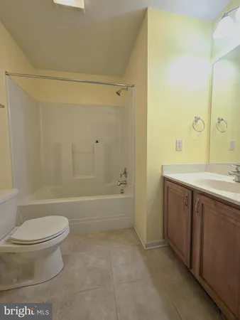 $299,900 | 112 Old Schoolhouse Lane, Mechanicsburg, PA 17055