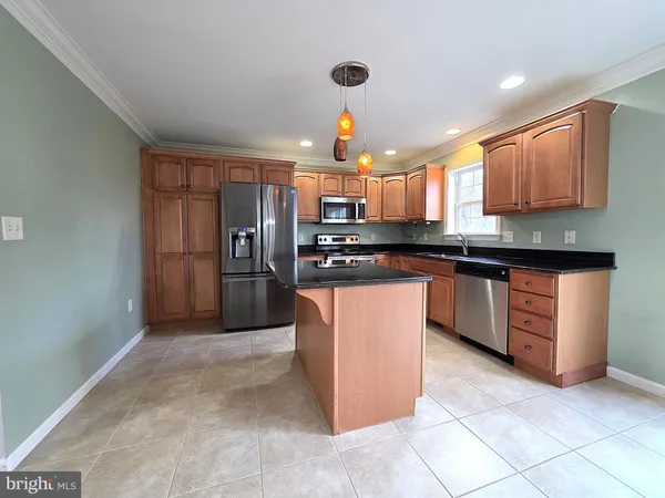$299,900 | 112 Old Schoolhouse Lane, Mechanicsburg, PA 17055