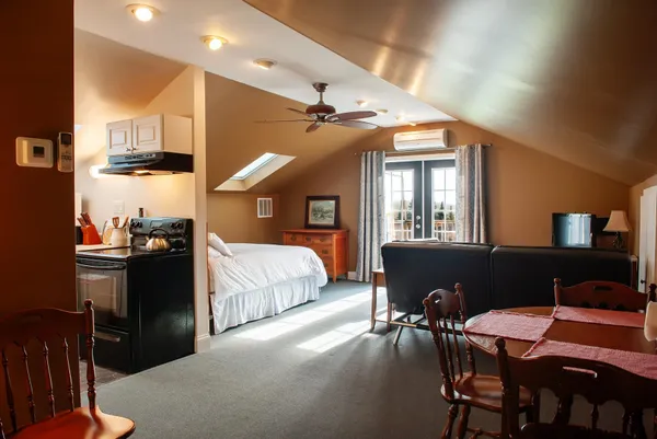 $625,000 | 130 Center Road, Hardwick, VT 05843