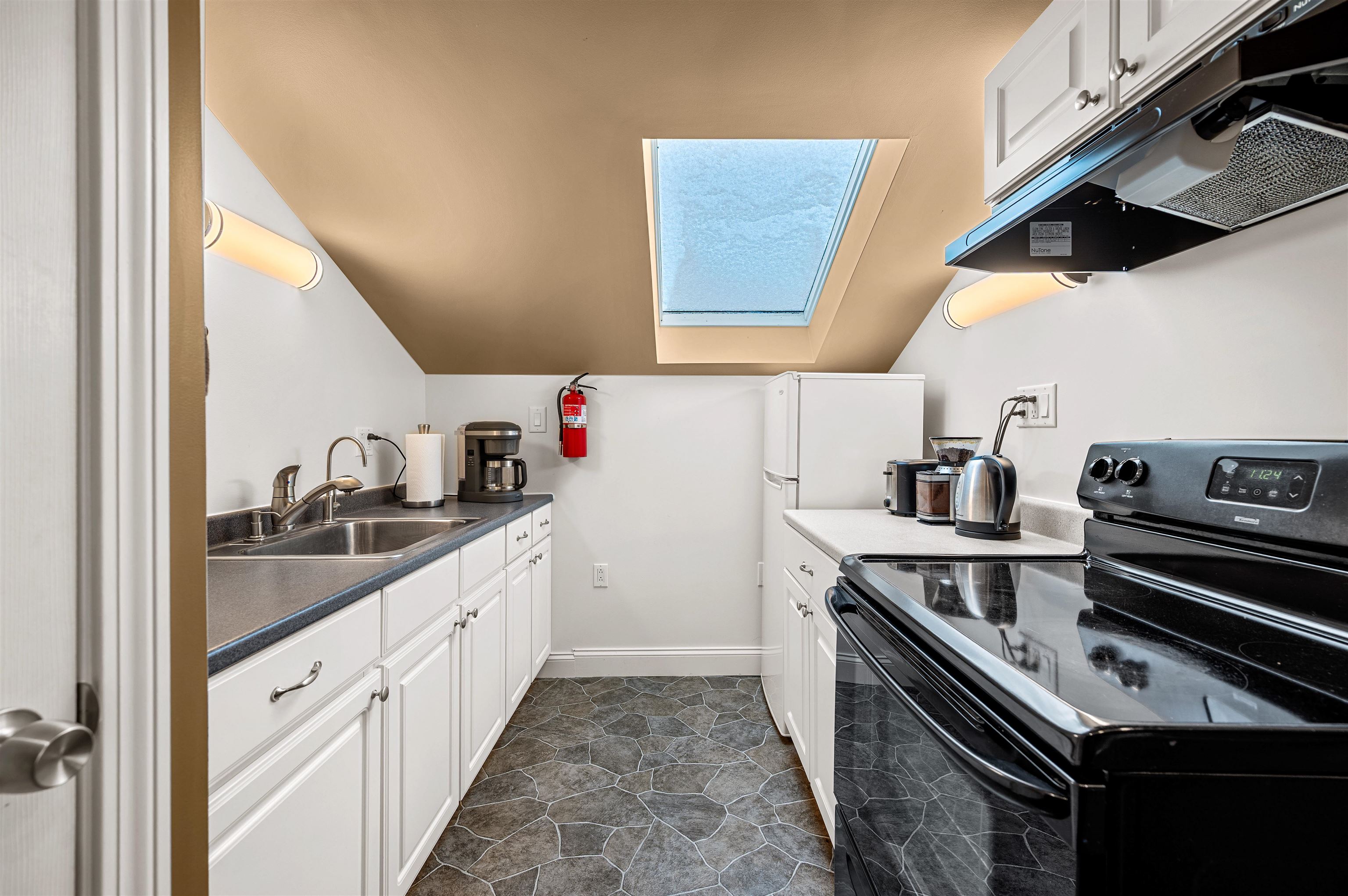 130 Center Road Hardwick, VT 05843 - Photo 45 of 60