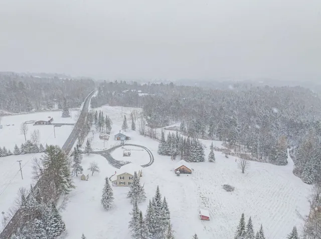 $650,000 | 130 Center Road, Hardwick, VT 05843