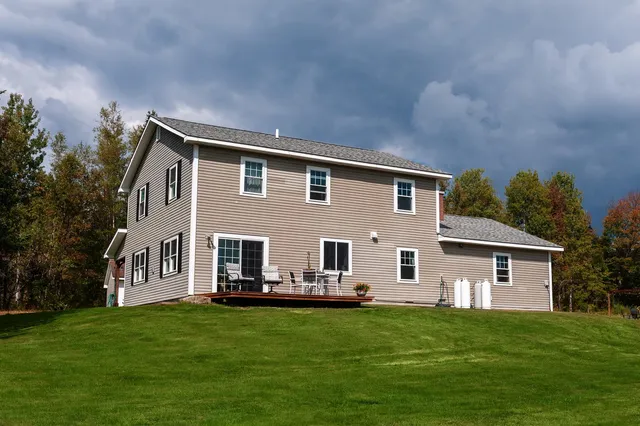 $650,000 | 130 Center Road, Hardwick, VT 05843