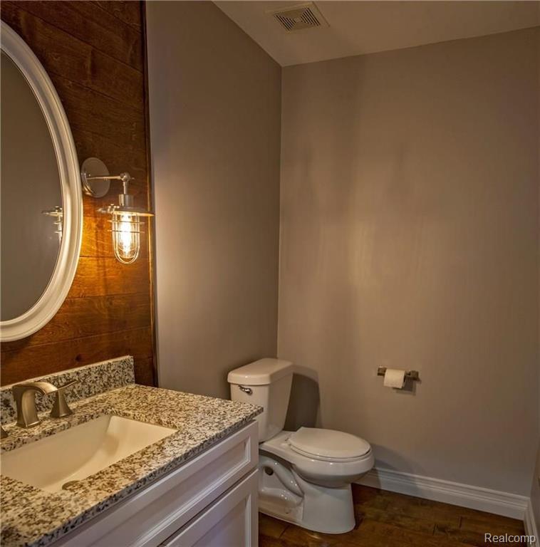 1041 River Mist Drive Rochester, MI 48307 - Photo 5 of 23