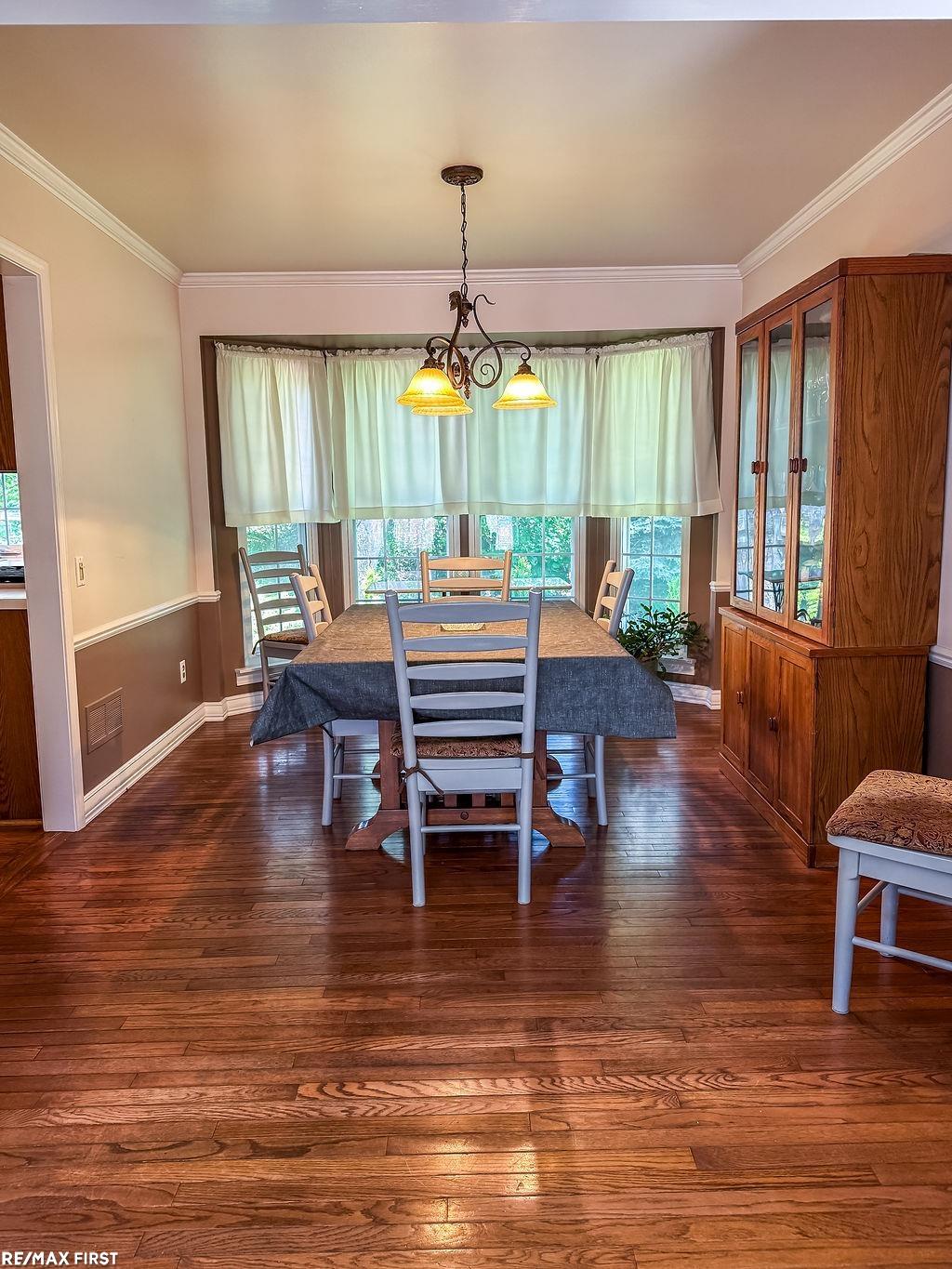 199 Saxon Court Rochester Hills, MI 48307 - Photo 7 of 28