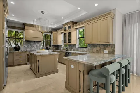 $6,495,000 | 1803 South Bayshore Lane, Miami, FL 33133
