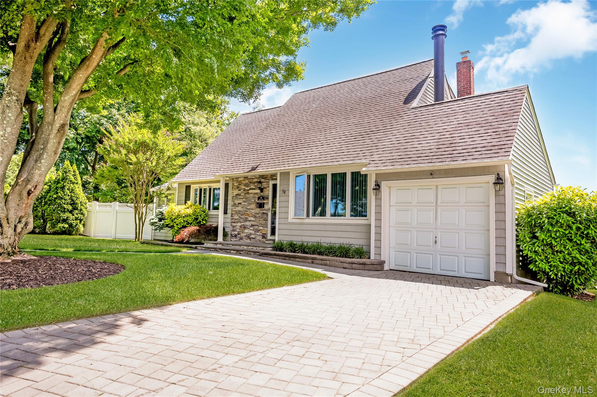 34 Ridge Road Farmingdale, NY 11735 - Photo 4 of 34