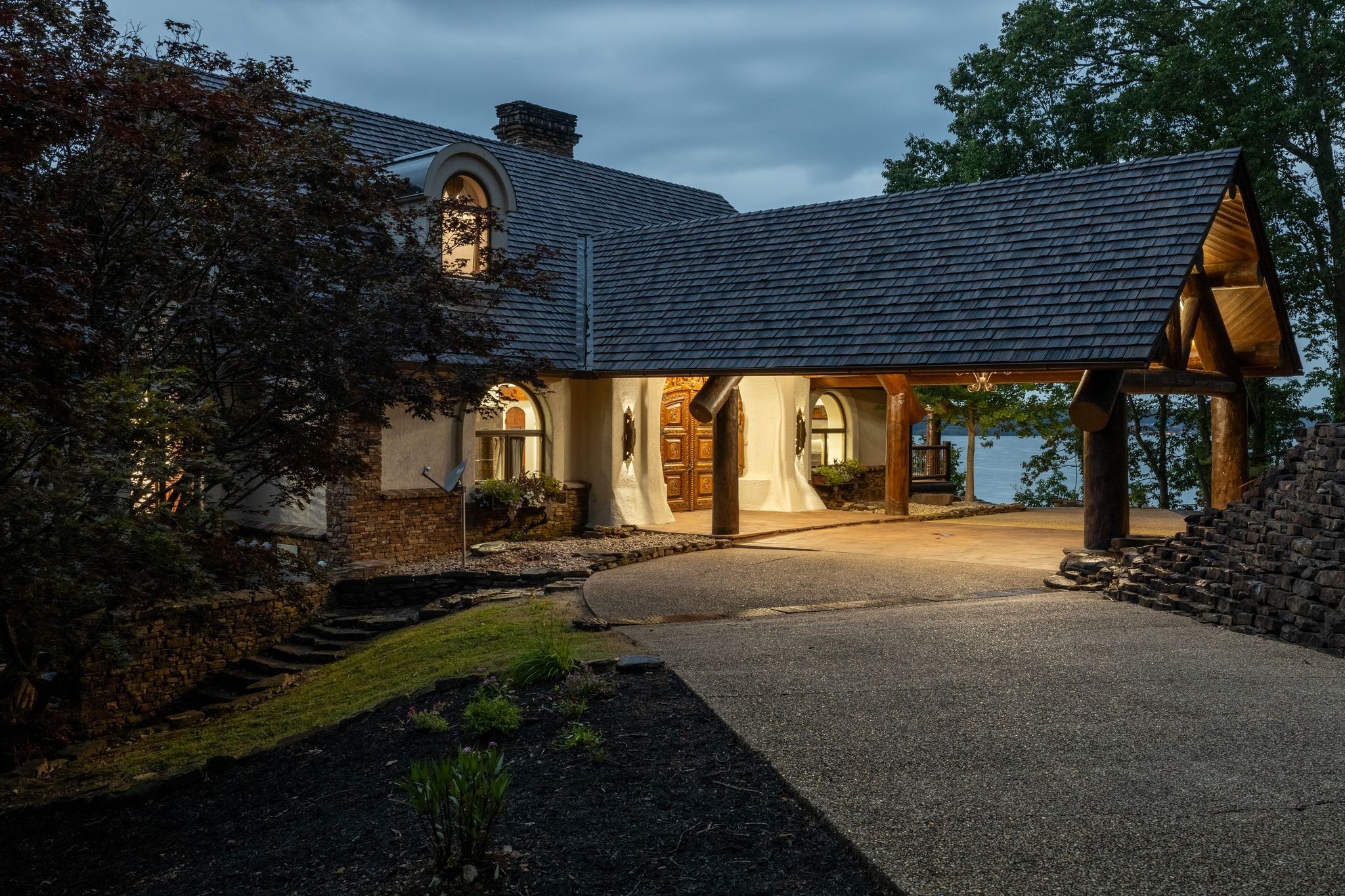 721 Three Point Road Muscle Shoals, AL 35661 - Photo 4 of 51