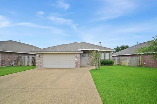 $2,350 | 952 Dove Landing Avenue, College Station, TX 77845
