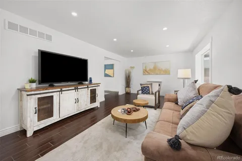 $629,000 | 1607 South Oakland Street, Aurora, CO 80012