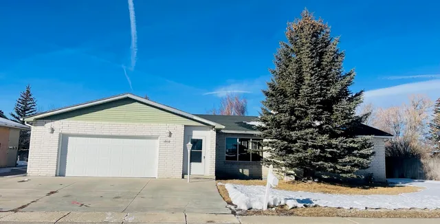 $315,000 | 1352 Uinta Drive, Kemmerer, WY 83101
