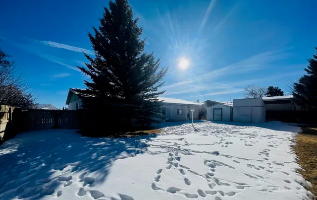 $315,000 | 1352 Uinta Drive, Kemmerer, WY 83101