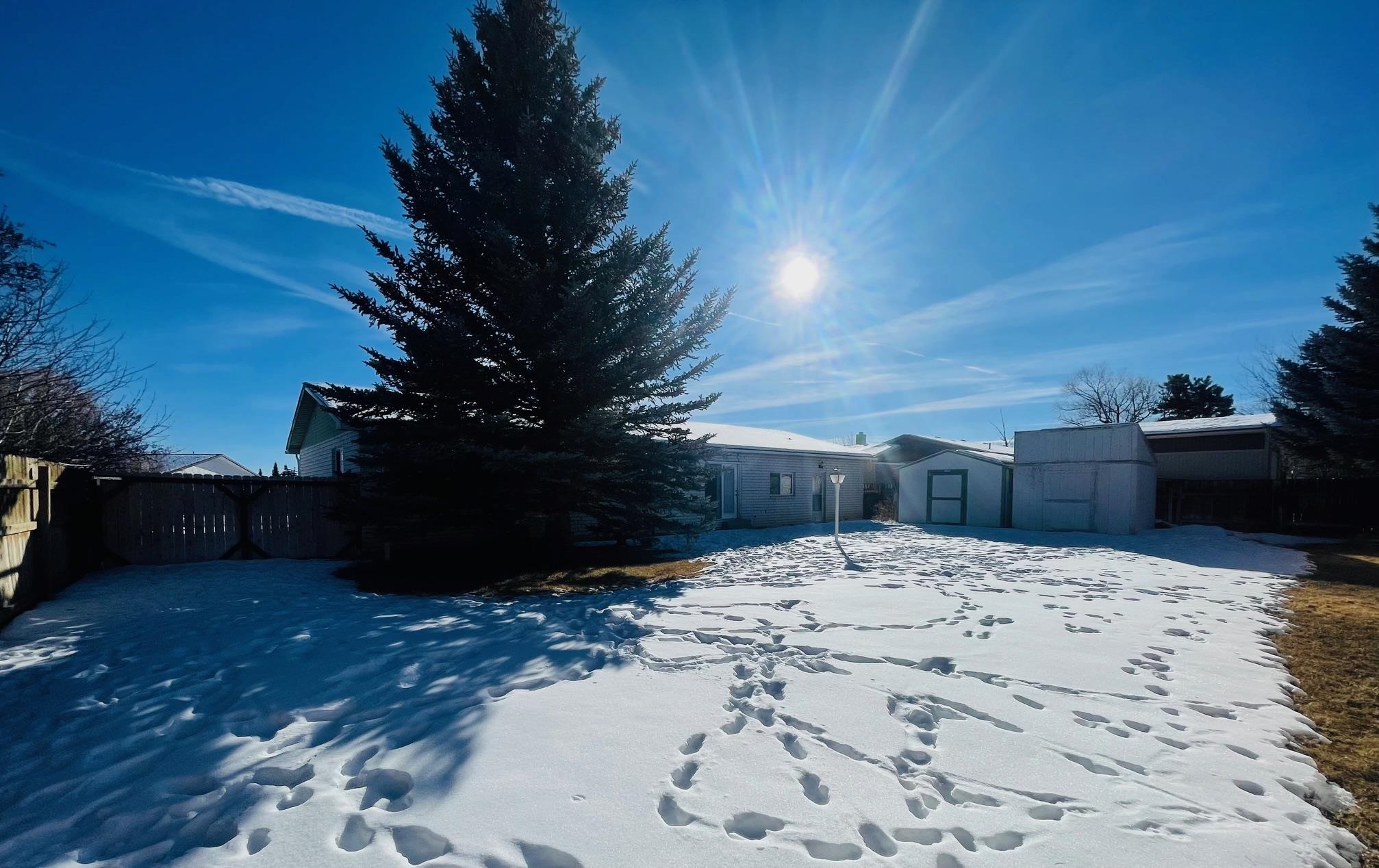 1352 Uinta Drive Kemmerer, WY 83101 - Photo 4 of 35