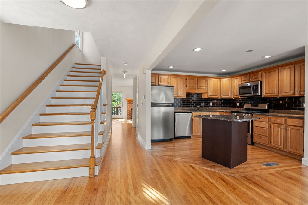 28 Hillside Road, Unit 28 Watertown, MA 02472 - Photo 4 of 42 Gallery Image 4