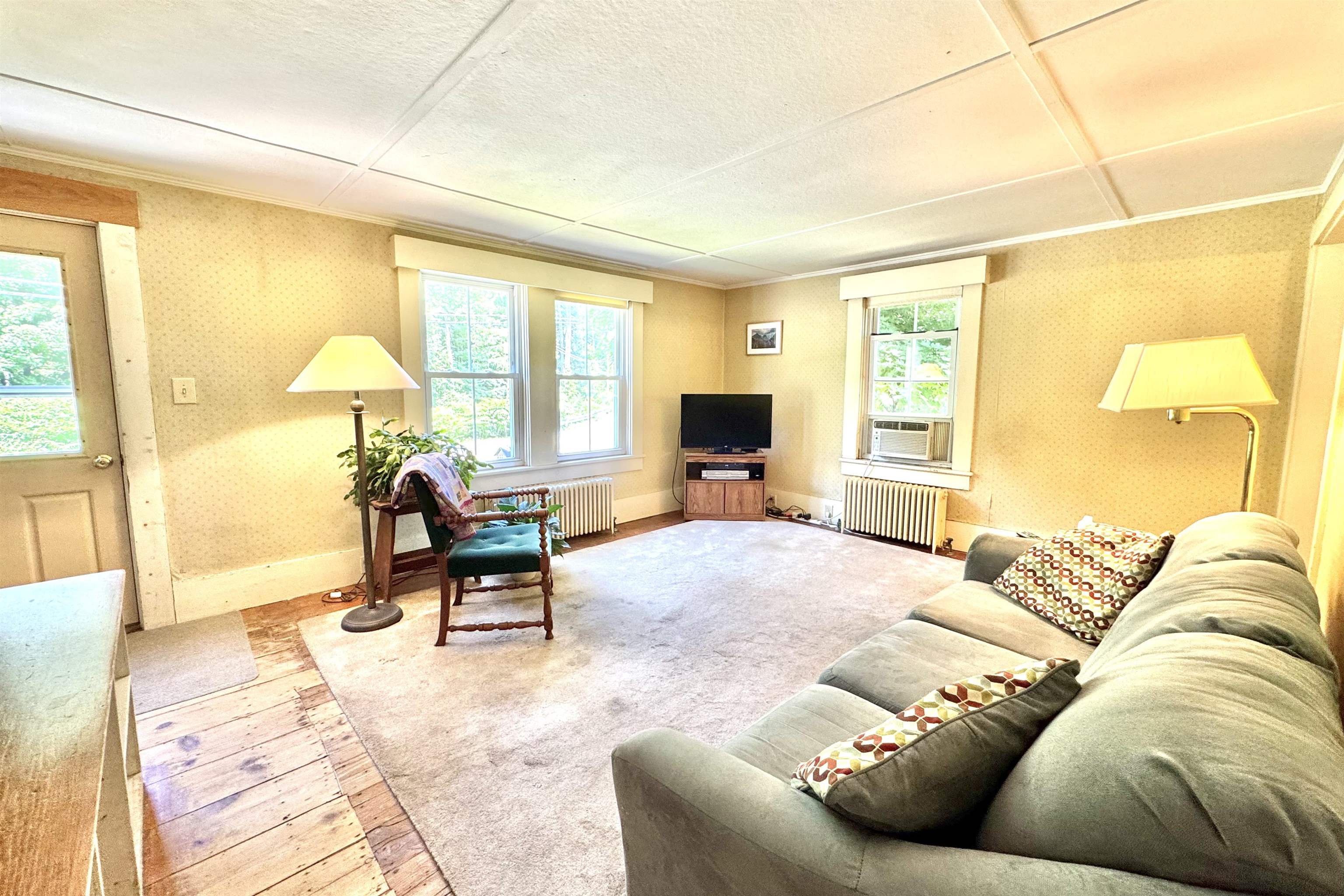 42 South Main Street Brookline, NH 03033 - Photo 11 of 43