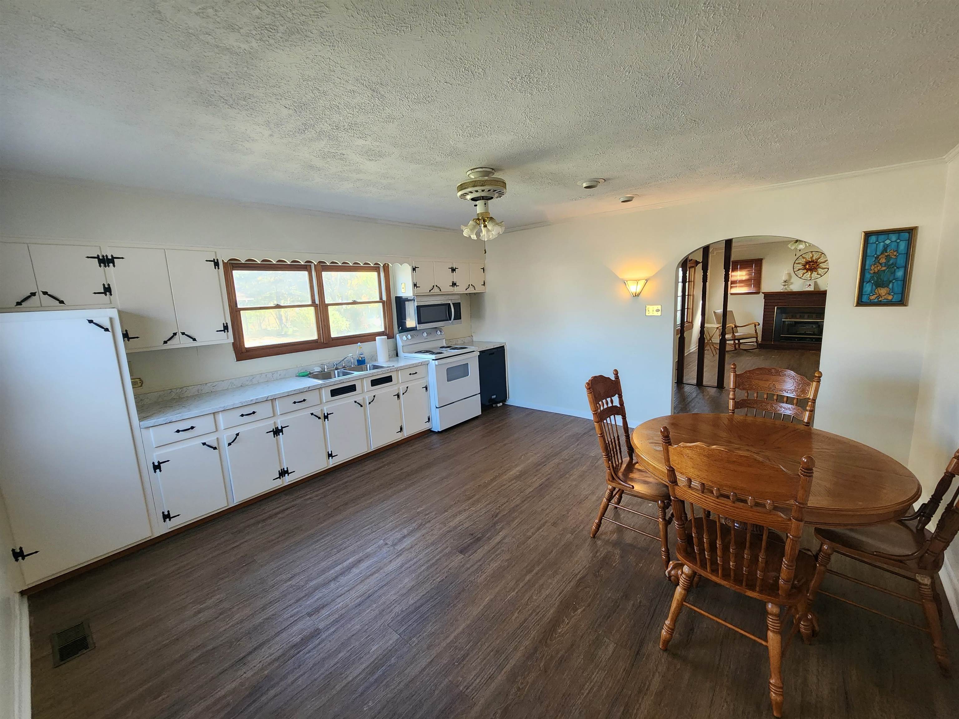 1117 Charles Street Grayson, KY 41143 - Photo 6 of 14