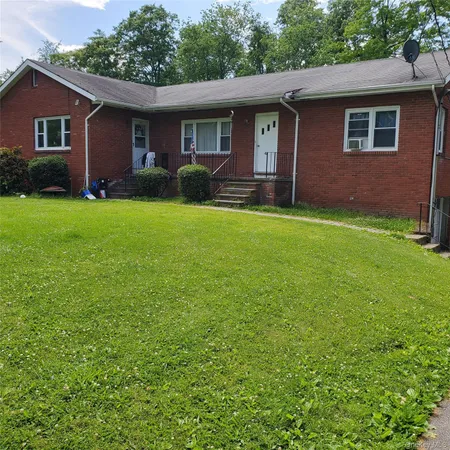 $1,800 | 191 Plains Road, Unit 3, Walden, NY 12586