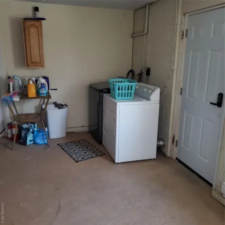 $1,800 | 191 Plains Road, Unit 3, Walden, NY 12586