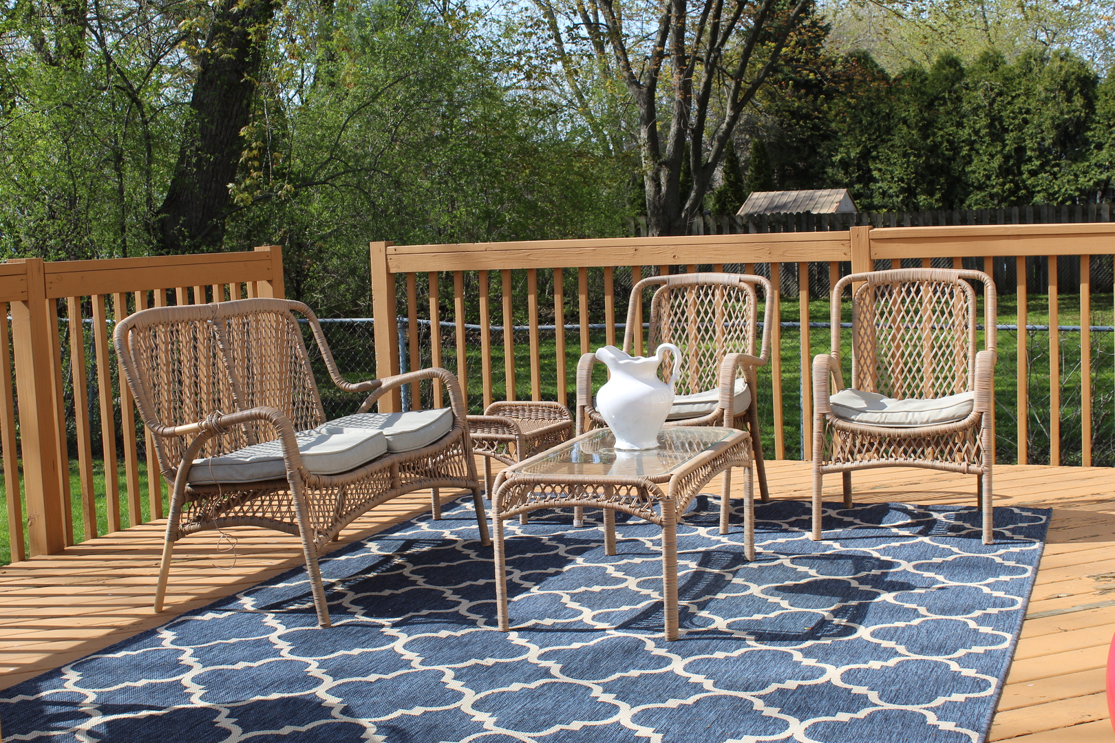 508 Northgate Road Lindenhurst, IL 60046 - Photo 24 of 27 a view of a chairs and bench on the roof deck