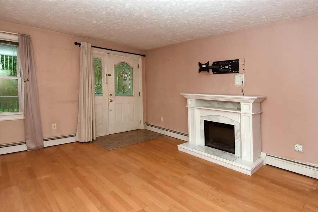 357 Barre Road Oakham, MA 01068 - Photo 13 of 39
